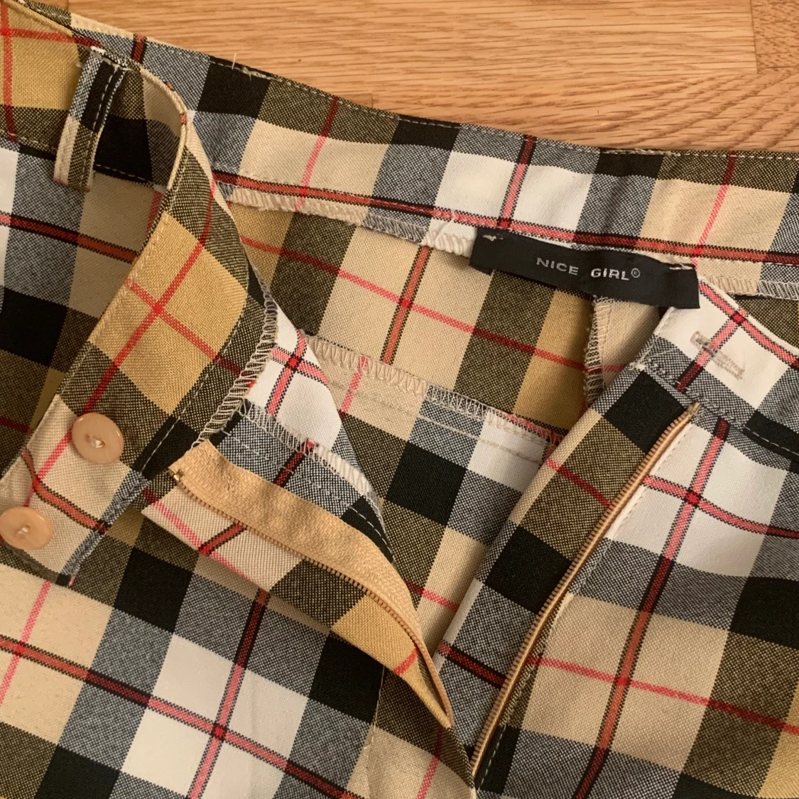 Rutiga y2k byxor!! - 91