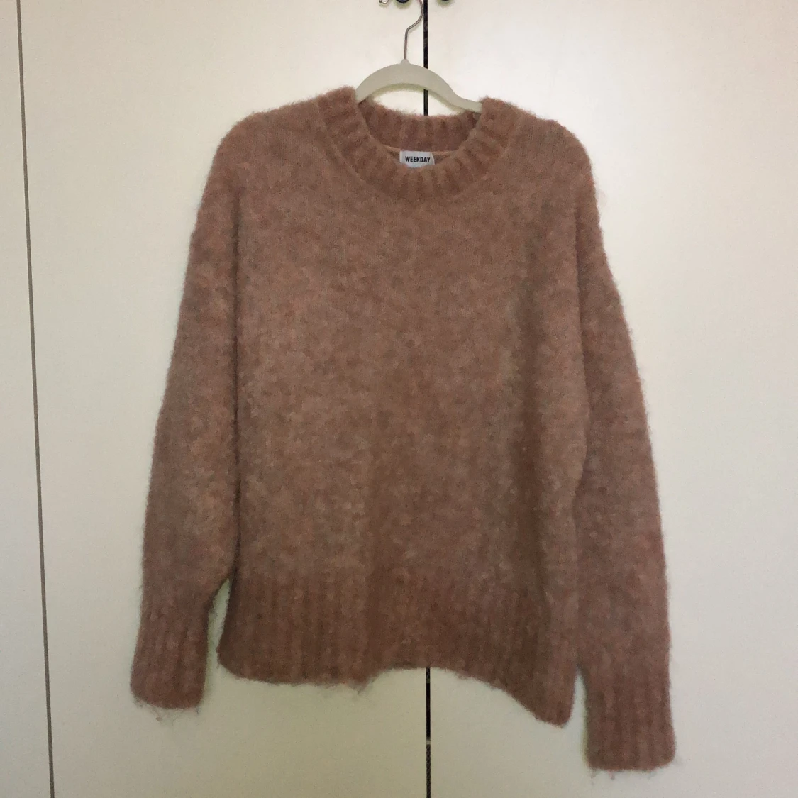 Tjock stickad tröja