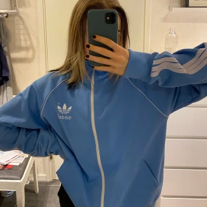 adidas zip  - bra skick, strl M/L buda 