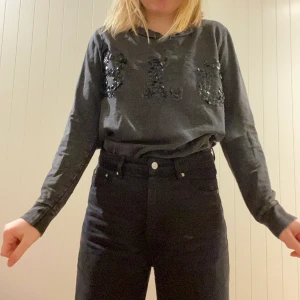 Tröja - Tunn tröja från the black kabel collection/ lager157. 50kr+frakt. Storlek s och i fint skick. Skriv om fler bilder önskas. 🖤🤍