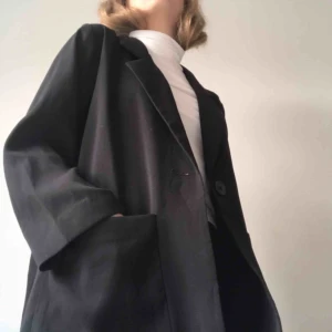  - Blazer från Monki. Köparen står för frakt 📦 