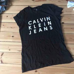 Äkta Calvin Klein t-shirt köpt i USA Knappt använd