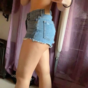  - Jättefina jeans med snygg passform som jag växt ur. 