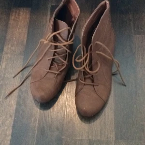  - Kängor i bra skick! 