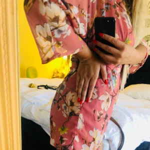  - Säljer min playsuit från Nelly storlek 38