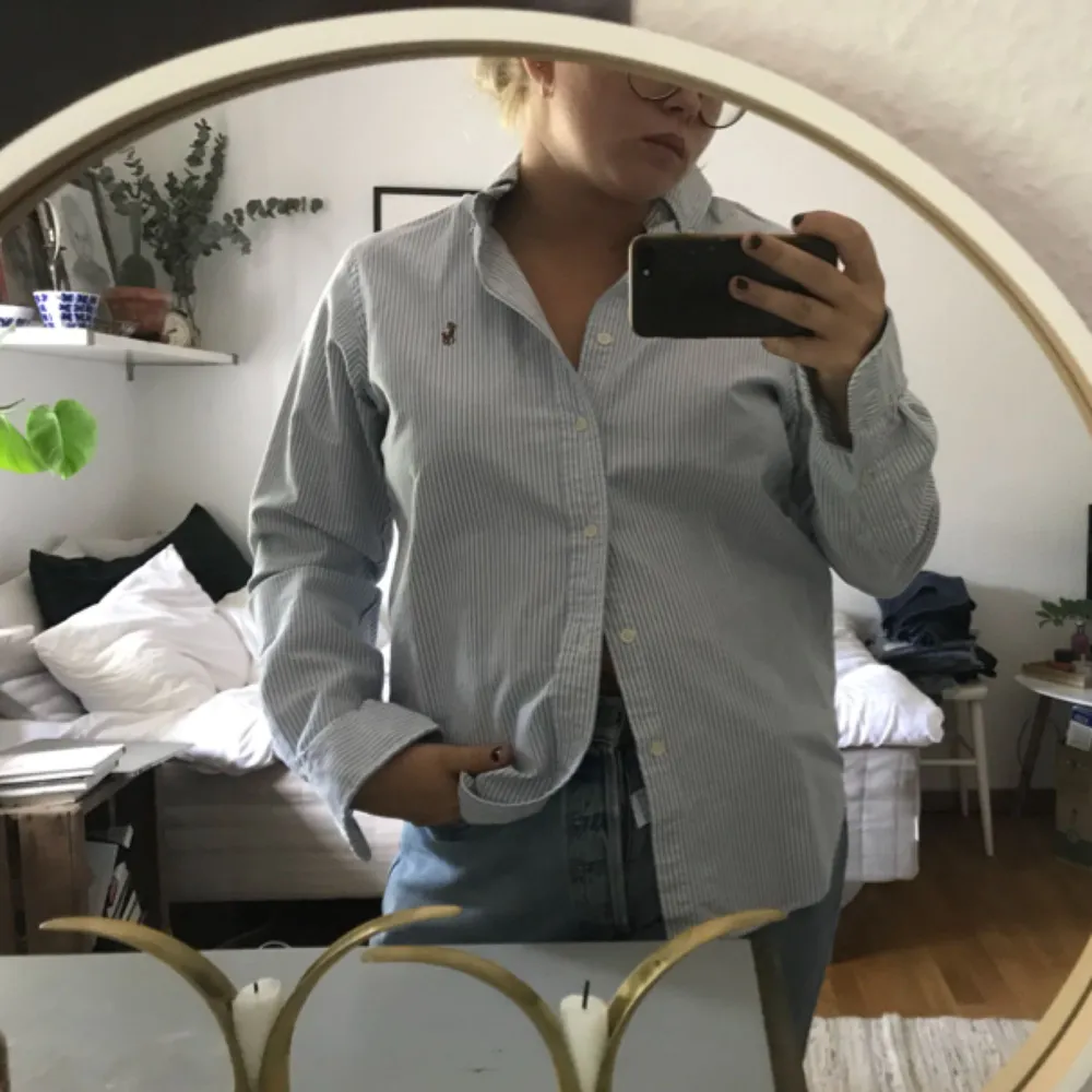 Ralph lauren skjorta storlek s. Knappt använd. Oversize . Skjortor.