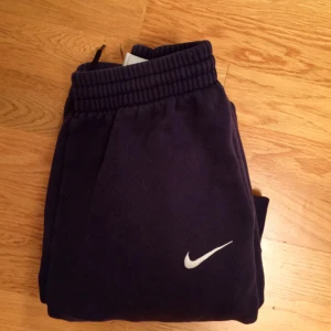  - Nike mjukisar. Köpte här på plick men de va tyvärr för små för mig. 