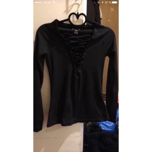  - Topp från Nelly, aldrig använd. 