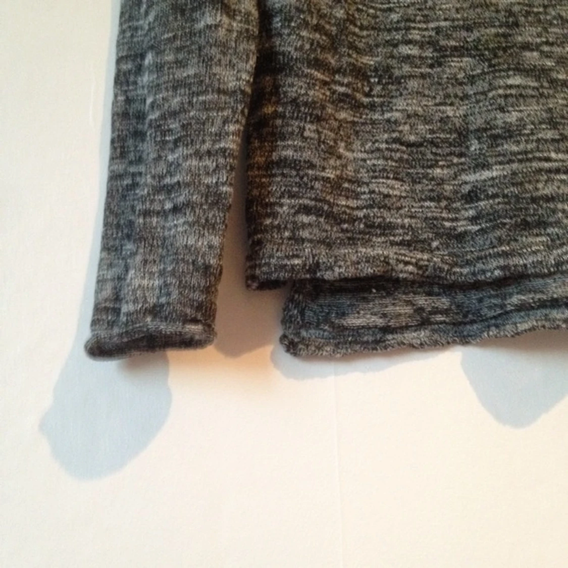 stickad tröja HM divided