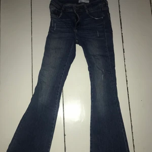 Zara jeans - Oanvända 