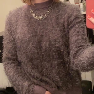 Asmysig tröja - Lika skön på insidan som utsidan, storlek xs men mer som S, kontakta för fler bilder