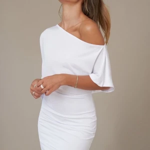 NAKD x Hanna Schönberg - Klänning från Hanna Schönbergs kollektion med Nakd! Använd en gång! Nypris: 439! 