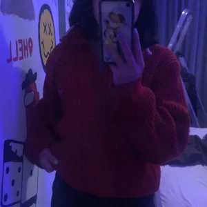 tröja - Säljer denna super snygga tröjan!