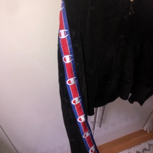  Champion reverse weave hoodie - Champion Hoodie i velour i strl L passar även M och S