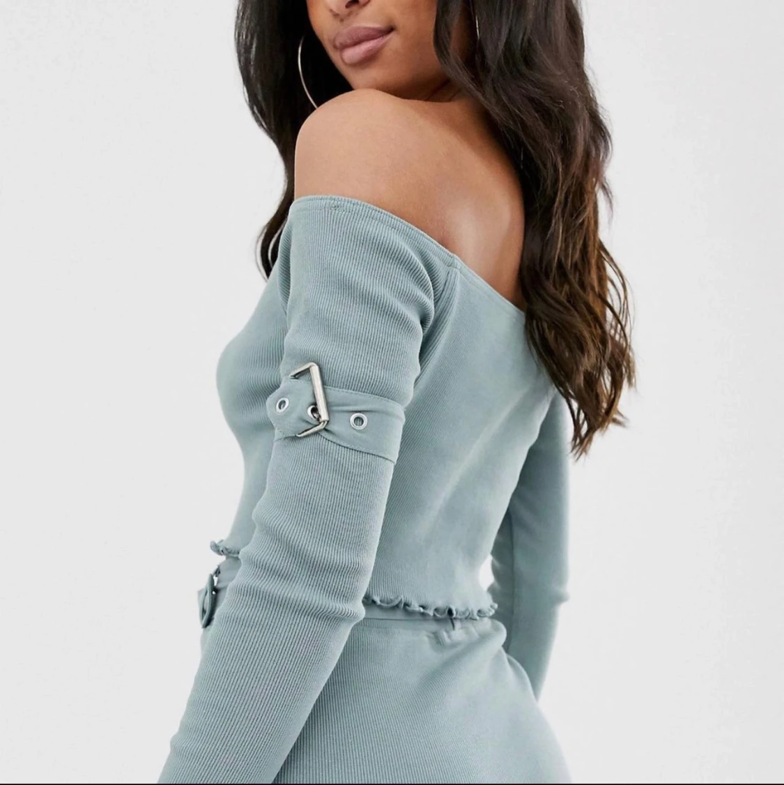 Superfin långärmad top med detalj