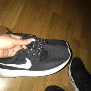  - Nike rosé run utan sulor