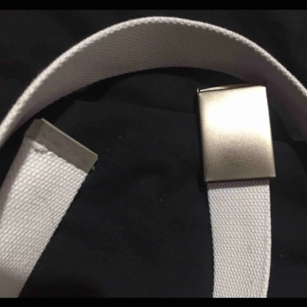 Buckle belt från eBay. Accessoarer.