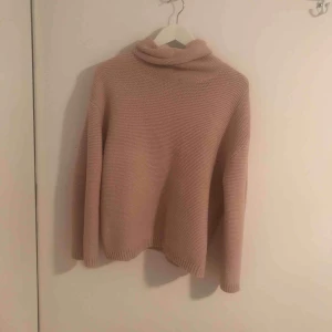  - #Nude Pink sweater i storlek M 🌸