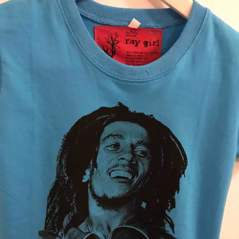 Bob Marley tee för barn. Stl ca 110, passar barn 3-6år. . T-shirts.