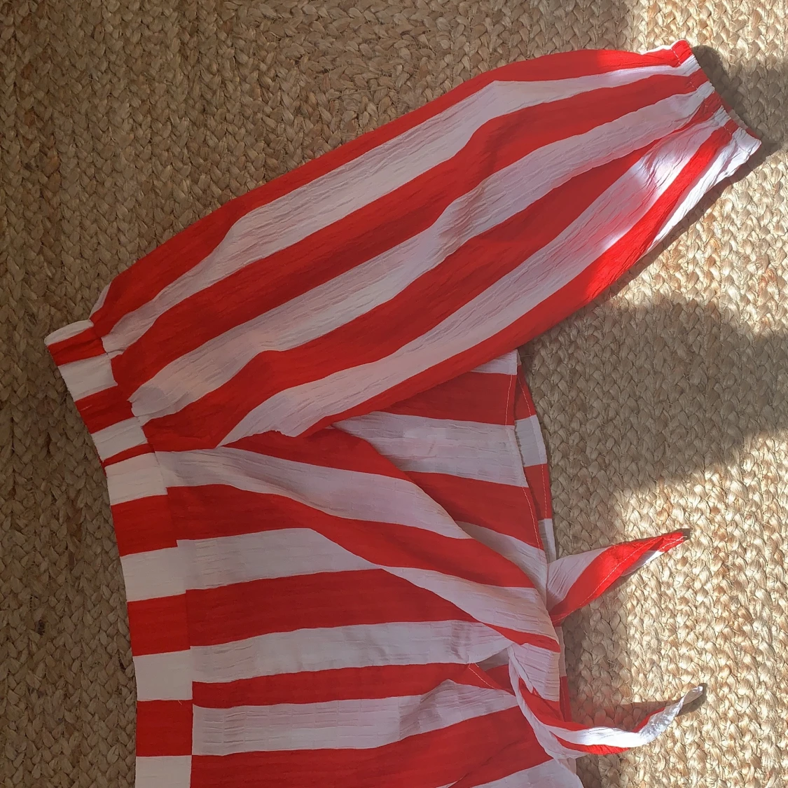 Blus från Glamorous - 90