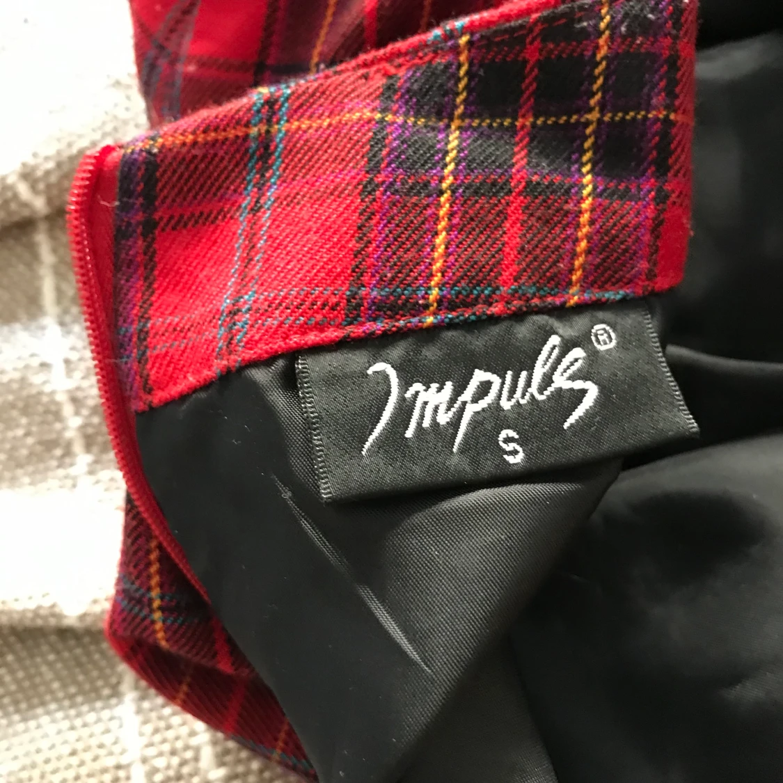 Rutig kjol från hm  - 91