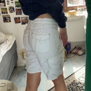 Aacoola shorts  - Frakt 44kr💞 hör av dig för intresse