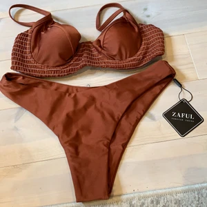 Zaful bikini  - Väldigt fin bikini men tyvärr inte den passformen jag önskar. Frakt tillkommer 