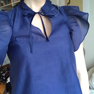 Blus Daisy grace  - Jättesöt blus från Daisy grace som tyvärr är för liten för mig.