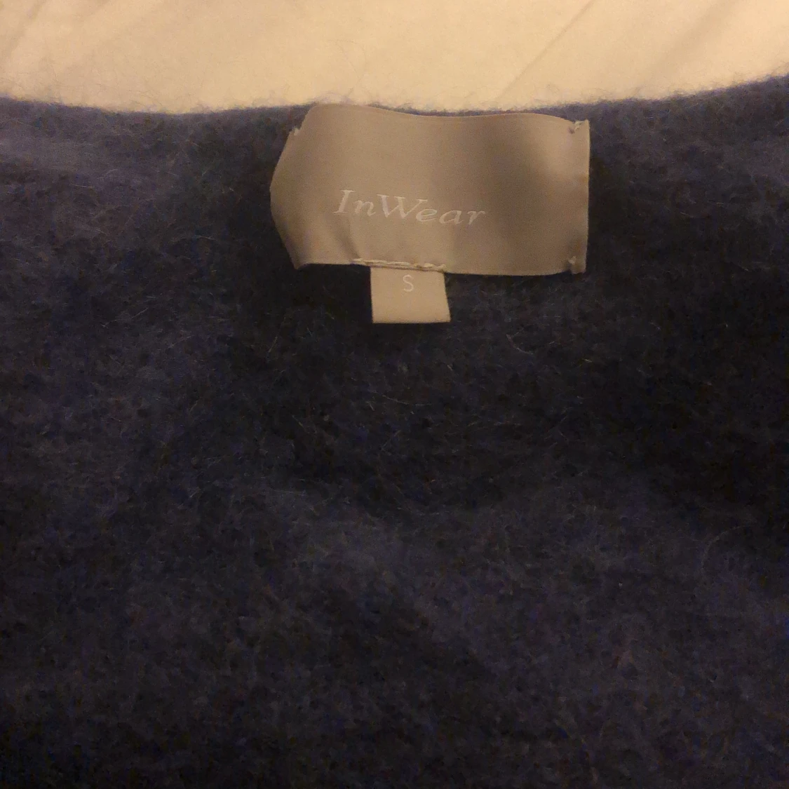 Mysig mörkblå tjocktröja - 90