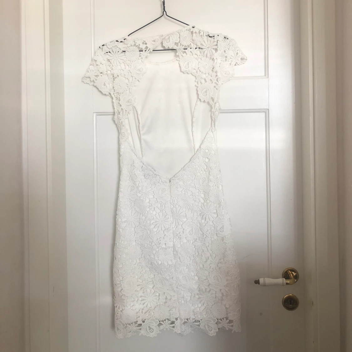 Vit spetsklänning  - 90