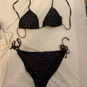 Bikini set - Helt nya oanvända.