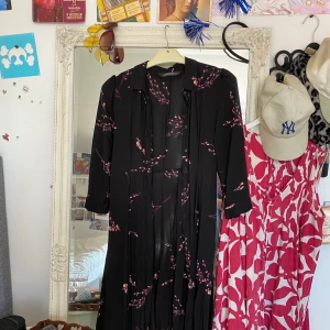 Supersöt långklänning  - Frakt: 66kr 