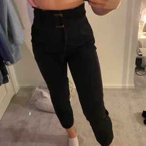 Kostymbyxor - Kostymbyxor ifrån Ginatricot 