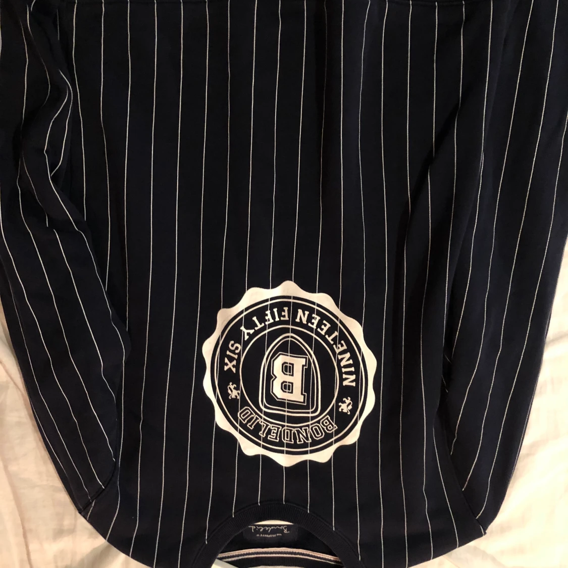 Bondelid tröja med mönster - 90