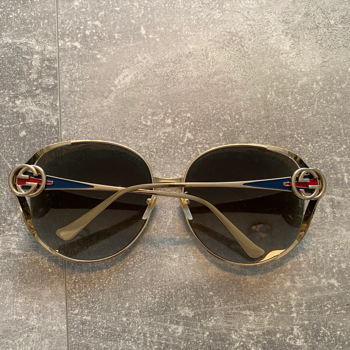 Gucci solglasögon - 90