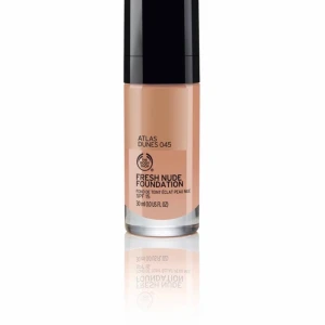 Foundation - Body shop foundation , colour atlas dunes . Its very light and has a nice coverage. Original price 250 kr