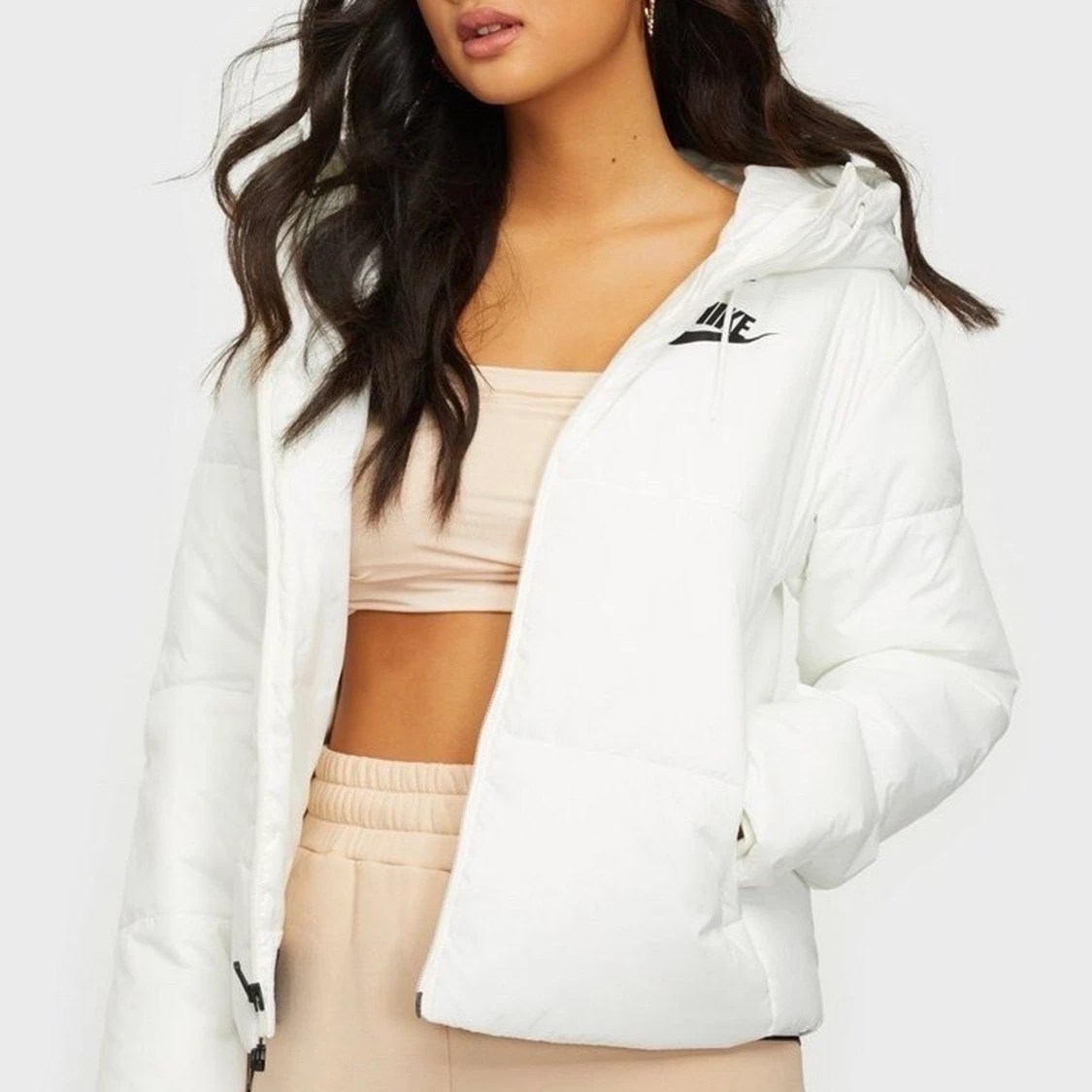 Vit vinter Nike jacka