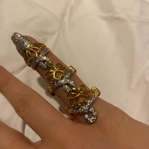 Ring  - Jätte fin ring guldplaterad 