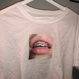  - As ball T-shirt från Nike! Nästan aldrig använd, nypris: 350kr 