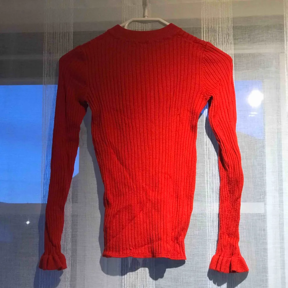 Röd tröja från Cubus. Använd.❣️🧨🍫. Tröjor & Koftor.