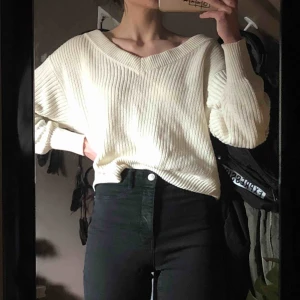  - Stickad tröja från Ginatricot 