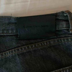  - Säljer mina skitsnygga ck jeans! Köpa i usa för några år sedan så de är lite använda men jättefint skick! 