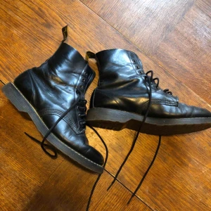  - Väl använda men har mycket kvarvarat ge. Kan hämtas i Uppsala eller skickas mot fraktkostnad 