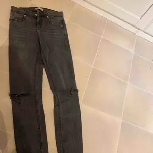 Helt nya jeans använda 1 gång, från Gina 