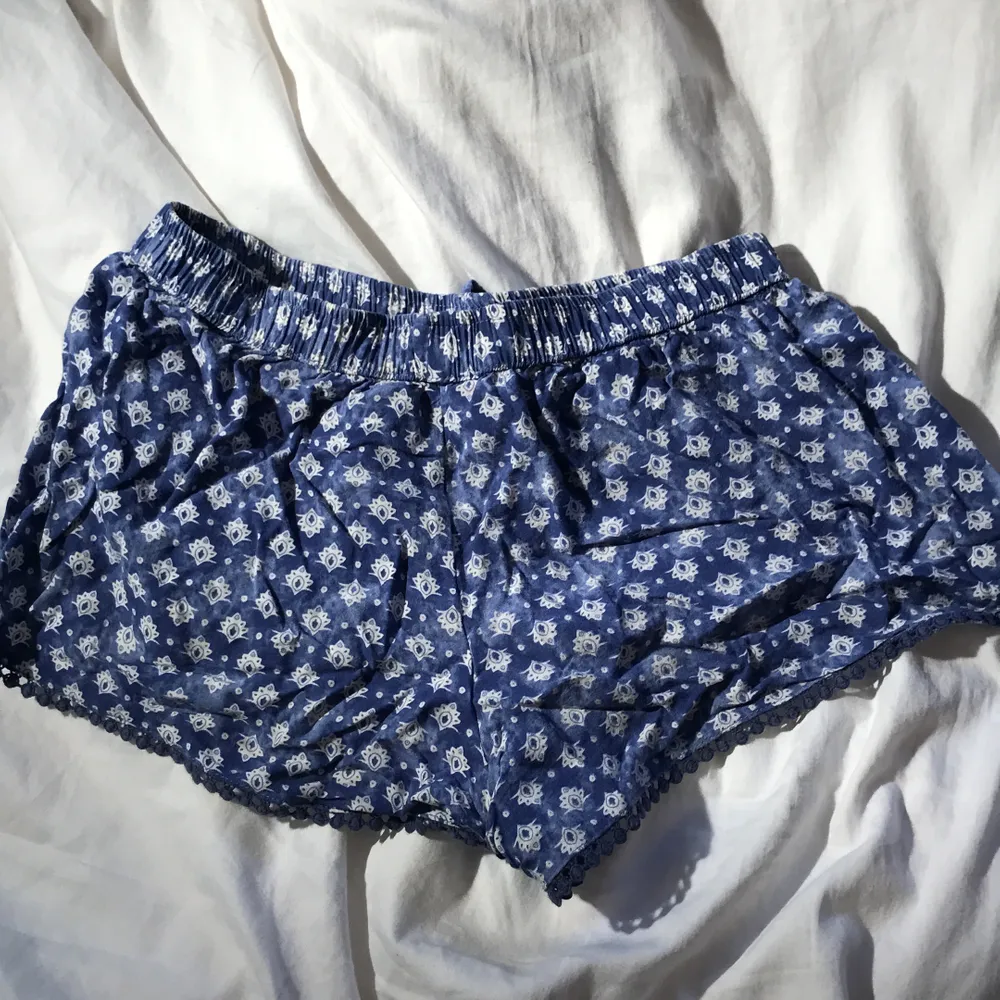 Pyjamas shorts . Shorts.
