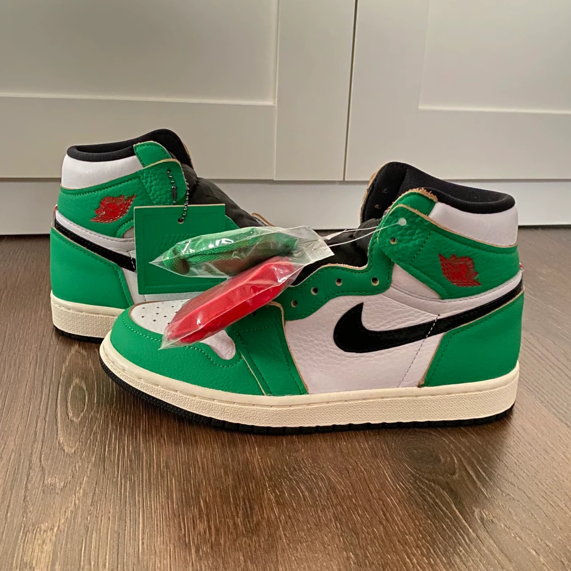 Jordan 1 lucky green  - 90