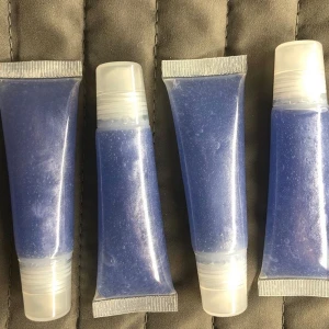 Läppglans  - BRATZ💁‍♀️💜💜med doft av lavendel/ citron 