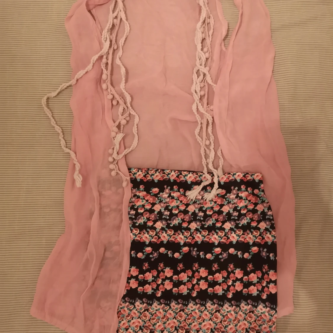 Flowral-print mini skirt 