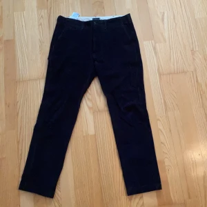 Levis Manchester byxor - Raka manchester byxor från Levis i strl W32 L32, mycket bra skick. 