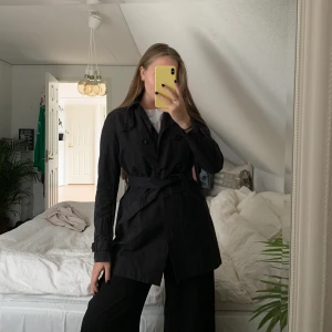 Peak Performance kappa - Perfekta höstkappan från Peak Performance🍂🍁🍄 storlek S, skriv för fler bilder☺️